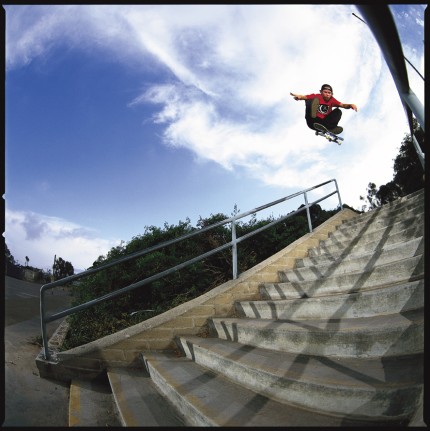 Elbląg, Heelflip (źródło http://www.deskorolka.akcja.pl). Elbląg, Heelflip (źródło http://www.deskorolka.akcja.pl).