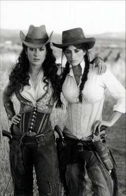 Elbląg, Mamy zaproszenia na „Sexipistols”