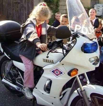 Elbląg, Pokazali radiowóz i motocykl Elbląg, Pokazali radiowóz i motocykl