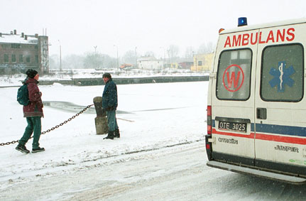 Elbląg, Na miejsce zdarzenia przyjechało pogotowie ratunkowe Elbląg, Na miejsce zdarzenia przyjechało pogotowie ratunkowe