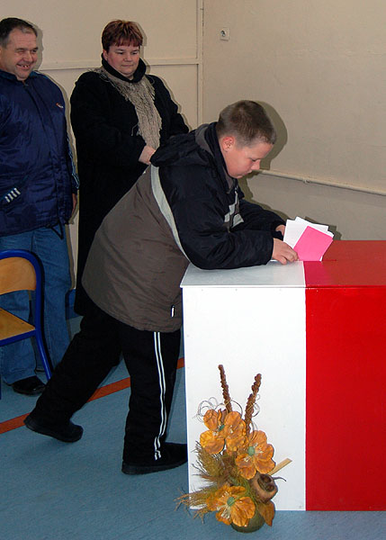 Elbląg, Całonocne liczenie głosów Elbląg, Całonocne liczenie głosów