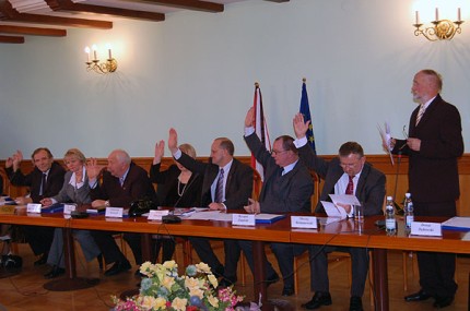 Elbląg, Pierwsza sesja Rady Powiatu
