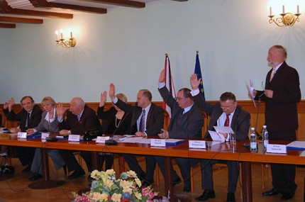 Elbląg, Pierwsza sesja Rady Powiatu Elbląg, Pierwsza sesja Rady Powiatu