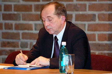 Elbląg, Senator Władysław Mańkut Elbląg, Senator Władysław Mańkut