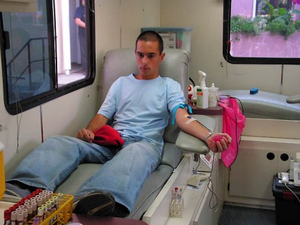 Elbląg, Specjalny ambulans do poboru krwi