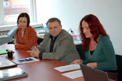 Elbląg, Od lewej: Beata Tokarz, prof. Zbigniew Woźniak i Gabriela Zimirowska