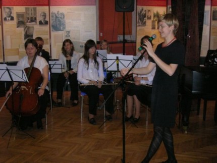 Elbląg, Marta Osowska i jej podopieczni. Elbląg, Marta Osowska i jej podopieczni.