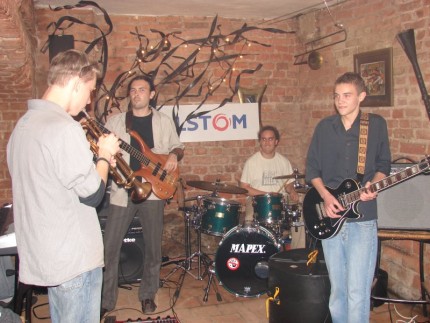 Elbląg, Odmłodzone jam w Krypcie Elbląg, Odmłodzone jam w Krypcie