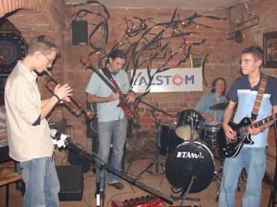 Elbląg, Szymon Burnos - piano, Radek Nowak - trąbka, Przemek Świerk - gitara, Piotr Sałahub – perkusja. Elbląg, Szymon Burnos - piano, Radek Nowak - trąbka, Przemek Świerk - gitara, Piotr Sałahub – perkusja.