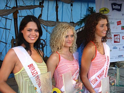 Elbląg, Patrycja Kochanowska ( w środku). Elbląg, Patrycja Kochanowska ( w środku).