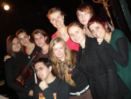 Elbląg, "Deus ex Machina" Edyty Machul (pierwsza z prawej)