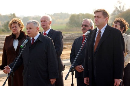 Elbląg, Na pierwszym planie Jarosław Kaczyński i Mirosław Barszcz