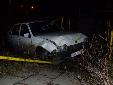Elbląg, Rozbił auto i uciekł Elbląg, Rozbił auto i uciekł