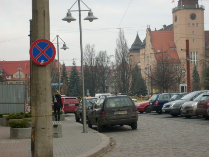 Elbląg, Patrzmy na znaki. „Zakaz zatrzymywania się” nielubiany w centrum