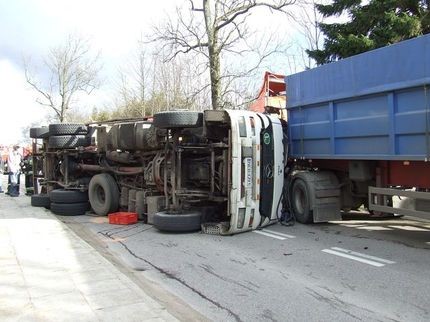 Elbląg, Zderzenie ciężarówek w Dąbrowie
