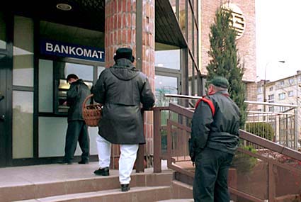 Elbląg, Opłata za korzystanie z bankomatu z logo BG i Millenium jest taka sama Elbląg, Opłata za korzystanie z bankomatu z logo BG i Millenium jest taka sama