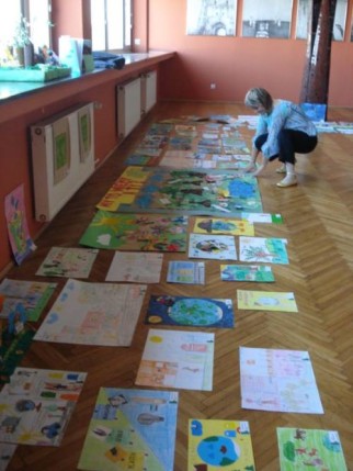Elbląg, Na konkurs wpłynęło ponad 200 prac. Jury miało trudny orzech do zgryzienia Elbląg, Na konkurs wpłynęło ponad 200 prac. Jury miało trudny orzech do zgryzienia