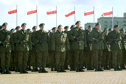 Elbląg, W sobotę odbyła się uroczysta przysięga wojskowa na pl. Kazimierza Jagiellończyka Elbląg, W sobotę odbyła się uroczysta przysięga wojskowa na pl. Kazimierza Jagiellończyka