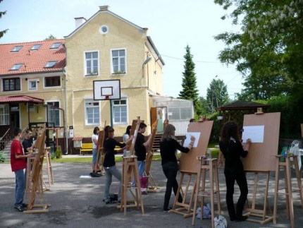 Elbląg, Pierwszy egzamin w Liceum Plastycznym