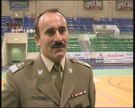 Elbląg, Gen. dyw. Wiesław Michnowicz, dowódca 16 PDZ. Elbląg, Gen. dyw. Wiesław Michnowicz, dowódca 16 PDZ.