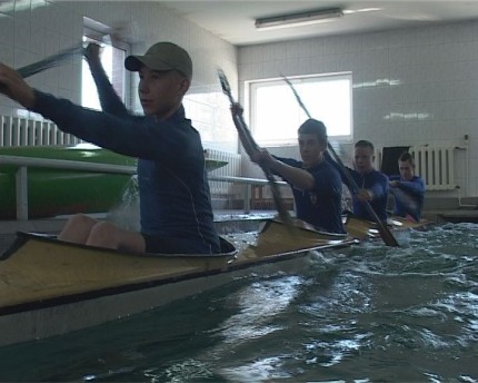 Elbląg, Trening techniczny kajakarzy Energa Olimpii w specjalnym basenie