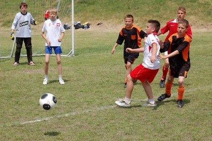 Elbląg, Podwórkowe drużyny do dzieła!