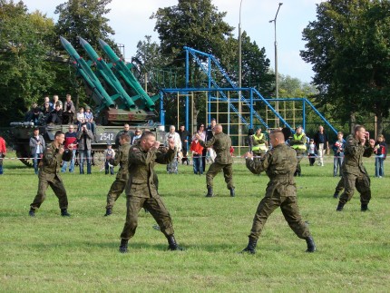 Elbląg, Elblążanie chętnie uczestniczą w imprezach organizowanych przez swoich żołnierzy