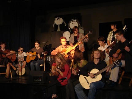 Elbląg, Na zdjęciu koncert galowy podsumowujący pracę młodych artystów uczęszczających na zajęcia do MDK-u. Elbląg, Na zdjęciu koncert galowy podsumowujący pracę młodych artystów uczęszczających na zajęcia do MDK-u.