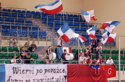 Elbląg, Wierni kibice Startu Elbląg szaleli na trybunach Elbląg, Wierni kibice Startu Elbląg szaleli na trybunach