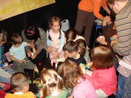 Elbląg, Podczas weekendowych spotkań z bajką dzieci biorą także udział w konkursach plastycznych