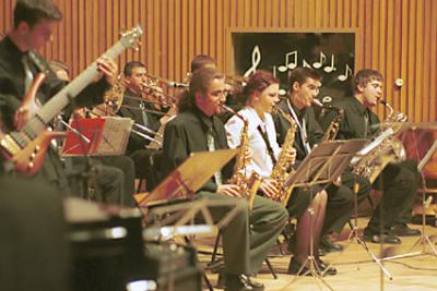 Elbląg, W sali koncertowej elbląskiej szkoły muzycznej zaprezentowało się niemal 300 młodych muzyków z całego kraju