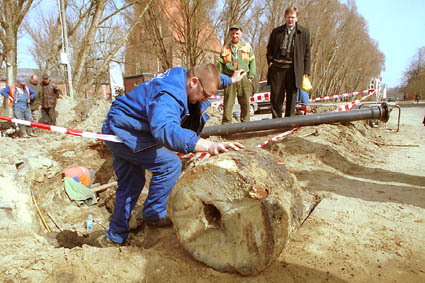 Elbląg, Wydobyta część rury nie będzie badana przez elbląskich archeologów