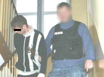 Elbląg, Złodziej markowych kołpaków został zatrzymany wczoraj (2 grudnia) przez elbląskich kryminalnych Elbląg, Złodziej markowych kołpaków został zatrzymany wczoraj (2 grudnia) przez elbląskich kryminalnych