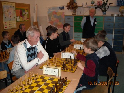 Elbląg, Szachy - kiedyś gra królów, teraz król gier