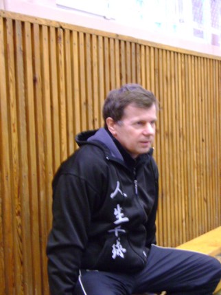 Elbląg, Dariusz Bartycha koncentruje się przed pojedynkiem z Bartłomiejem Truszewskim Elbląg, Dariusz Bartycha koncentruje się przed pojedynkiem z Bartłomiejem Truszewskim