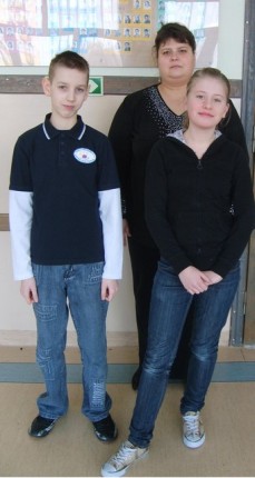 Elbląg, Nagrodzeni uczniowie ze swoją nauczycielką, Katarzyną Kurek