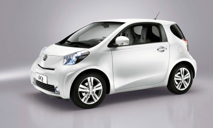 Premiera iQ w salonach Toyoty Premiera iQ w salonach Toyoty