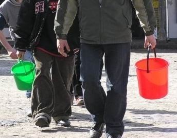 Elbląg, Warto pamiętać, że Lany Poniedziałek to wesoła tradycja, a nie czas chamskiego oblewania Elbląg, Warto pamiętać, że Lany Poniedziałek to wesoła tradycja, a nie czas chamskiego oblewania