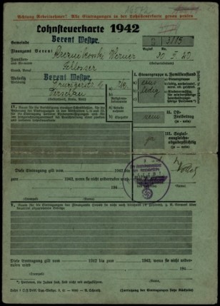 Elbląg, Muzeum Stutthof dysponuje bogatym archiwum, w którym przechowywane są dokumenty obozowe Elbląg, Muzeum Stutthof dysponuje bogatym archiwum, w którym przechowywane są dokumenty obozowe