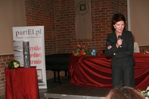 Elbląg, Jolanta Kwaśniewska przyjechała do Elbląga, by zachęcić kobiety do udział w Kongresie Kobiet, który odbędzie się w Warszawie 20-21 czerwca Elbląg, Jolanta Kwaśniewska przyjechała do Elbląga, by zachęcić kobiety do udział w Kongresie Kobiet, który odbędzie się w Warszawie 20-21 czerwca