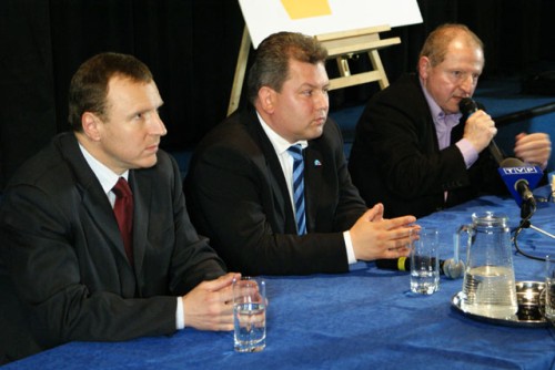 Elbląg, Jacek Kurski, Krzysztof Lisek i Tadeusz Iwiński podczas ubiegłotygodniowej debaty w Światowidzie Elbląg, Jacek Kurski, Krzysztof Lisek i Tadeusz Iwiński podczas ubiegłotygodniowej debaty w Światowidzie