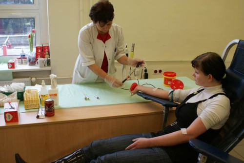 Elbląg, Jednorazowo pobiera się 450 ml krwi, co stanowi około 10 proc. zawartości układu krwionośnego dorosłego, zdrowego człowieka