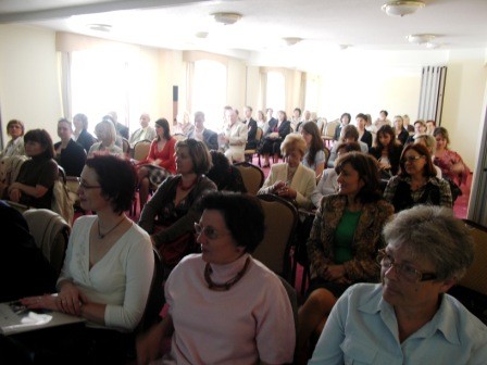 Elbląg, Zdjęcie z olsztyńskiej konferencji rozpoczynającej cykl spotkań pod hasłem „Rola kobiet w innowacyjnych przedsiębiorstwach” (źródło: www.wmarr.olsztyn.pl).