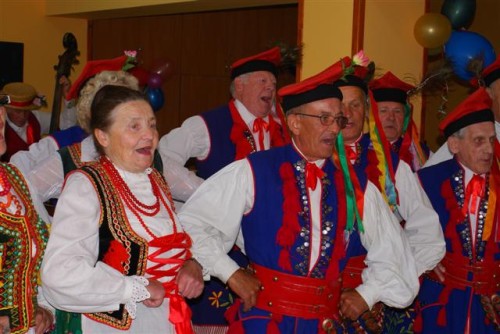 Elbląg, Pensjonariusze Ośrodka Wsparcia Dla Osób Starszych pokazują, że w każdym wieku można szerzyć kulturę - dlaczego nam jest tak trudno?