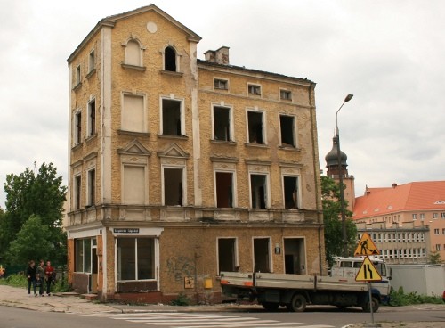 Elbląg, Tej kamienicy nie zobaczymy więcej w elbląskim pejzażu. Elbląg, Tej kamienicy nie zobaczymy więcej w elbląskim pejzażu.