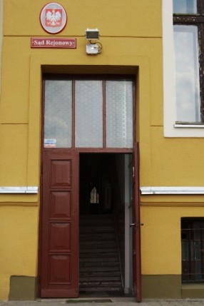 Elbląg, Wyrok w sprawie pobicia czarnoskórego lekarza zapadl w Sadzie Grodzkim - prokuratura zapowiada odwołanie Elbląg, Wyrok w sprawie pobicia czarnoskórego lekarza zapadl w Sadzie Grodzkim - prokuratura zapowiada odwołanie