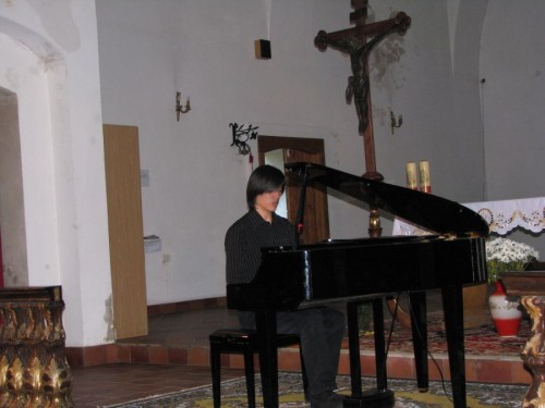 Elbląg, Wczoraj (2 lipca) w murach kadyńskiego klasztoru franciszkanów rozbrzmiewały dźwięki muzyki Chopina i kompozytorów, którzy inspirowali się jego twórczością Elbląg, Wczoraj (2 lipca) w murach kadyńskiego klasztoru franciszkanów rozbrzmiewały dźwięki muzyki Chopina i kompozytorów, którzy inspirowali się jego twórczością