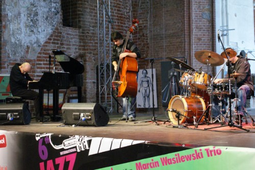 Elbląg, Marcin Wasilewski Trio podczas koncertu, który odbył się 8 lipca w Galerii EL Elbląg, Marcin Wasilewski Trio podczas koncertu, który odbył się 8 lipca w Galerii EL
