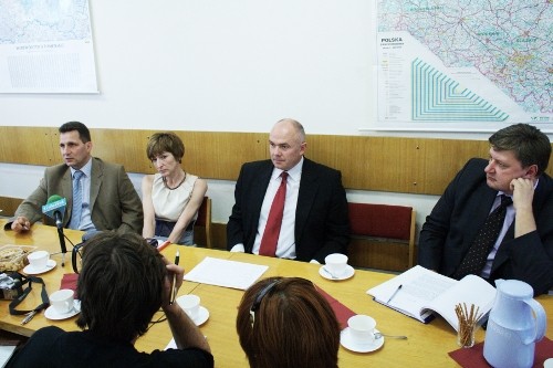 Elbląg, Elbląscy prokuratorzy spotkali się dziś (21 lipca) z dziennikarzami, by poinformować, m.in. o sprawie samobójstwa strażnika więziennego
