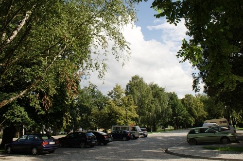 Elbląg, Starówka ma nowy parking, ktory pomieści 70 aut